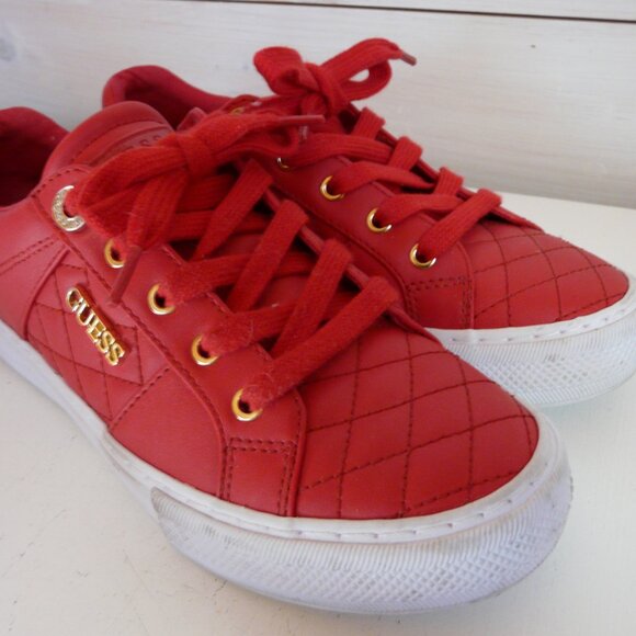 GUESS Womens Loven Sneaker, Red 610, size 6.5US - Picture 6 of 9